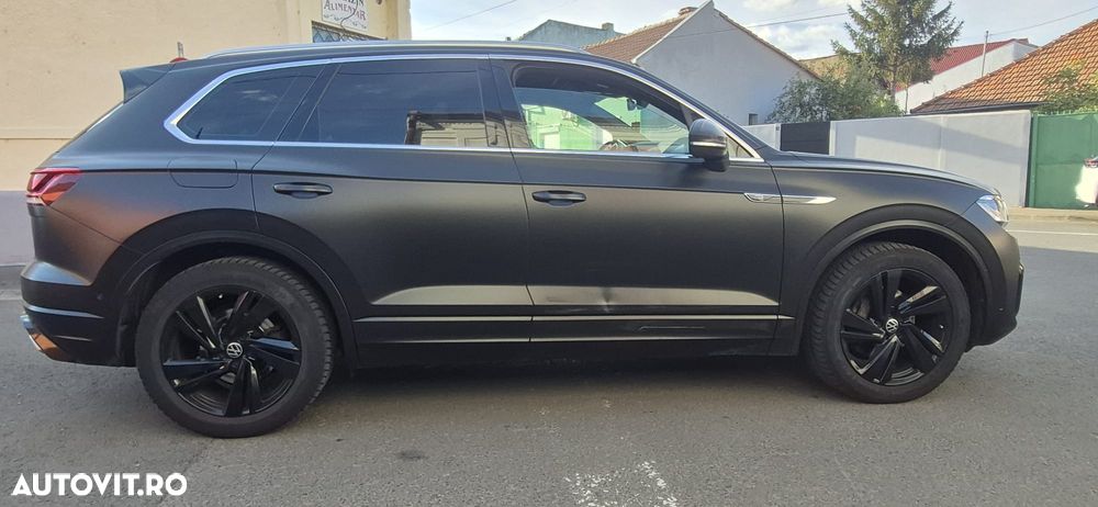 Volkswagen Touareg - 27