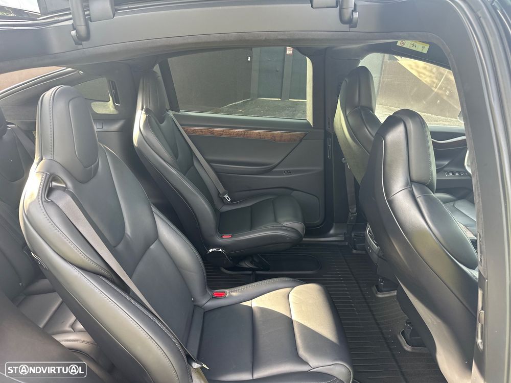 Tesla Model X 100D - 6