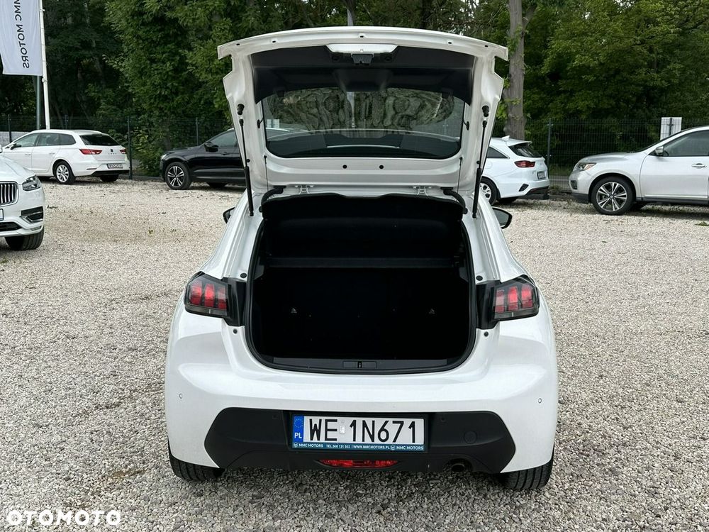 Peugeot 208 - 9