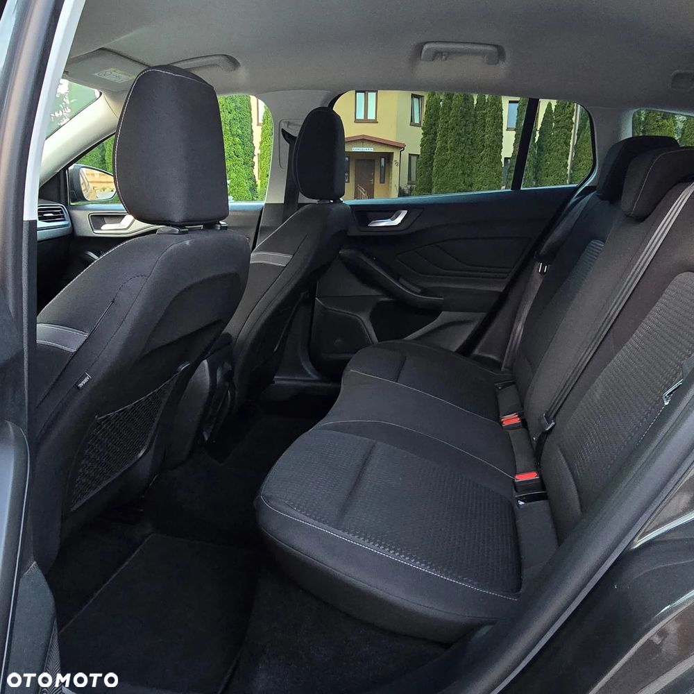 Ford Focus SW 1.0 EcoBoost Hybrid TITANIUM X - 23