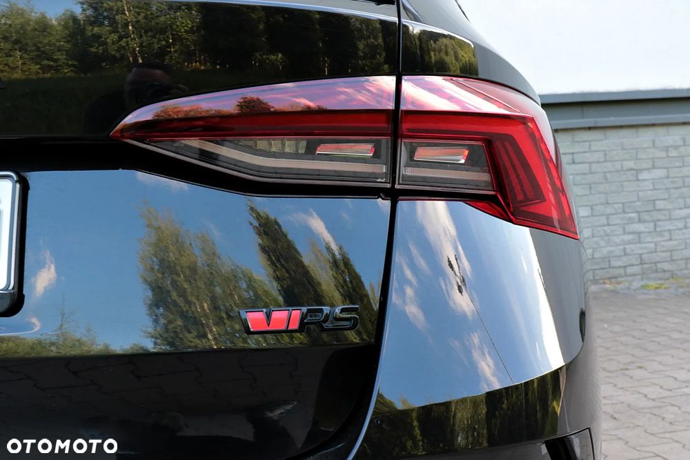 Skoda Octavia 2.0 TSI DSG RS Plus - 14