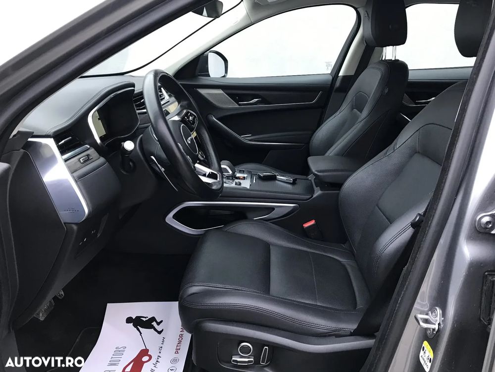 Jaguar F-Pace P400e AWD HSE - 13