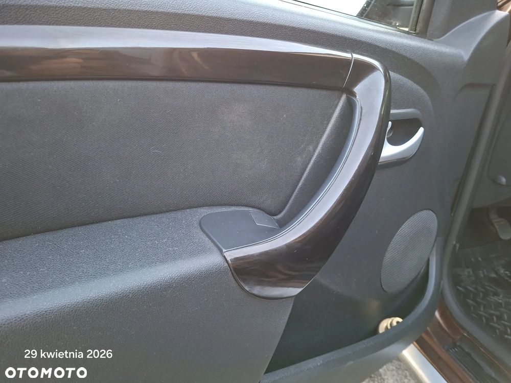 Dacia Duster 1.6 Euro5 - 17