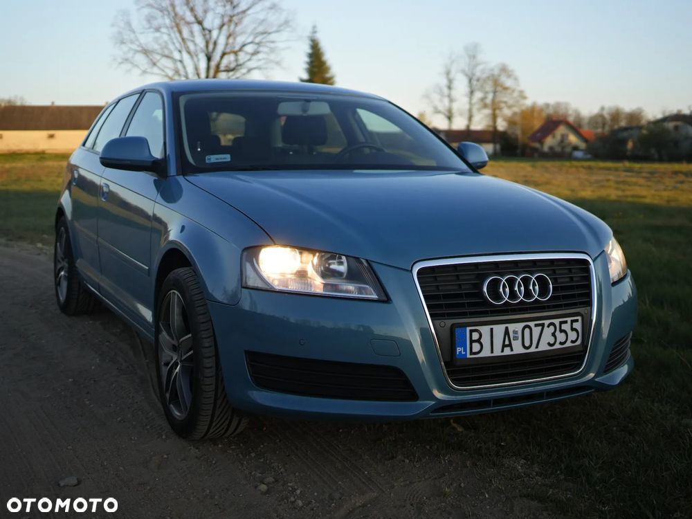 Audi A3 Sportback 1.4 TFSI Attraction - 4