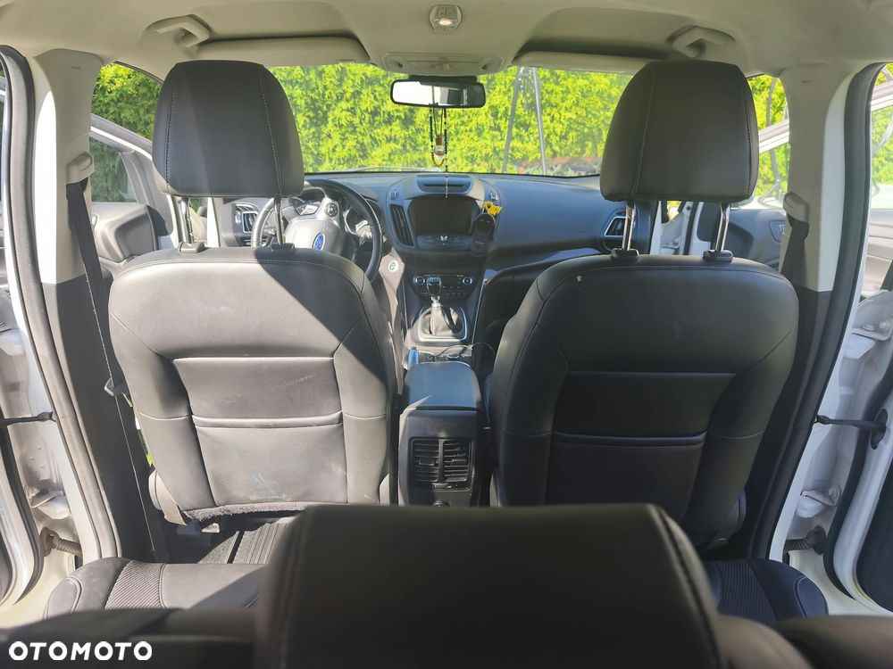 Ford Kuga - 8