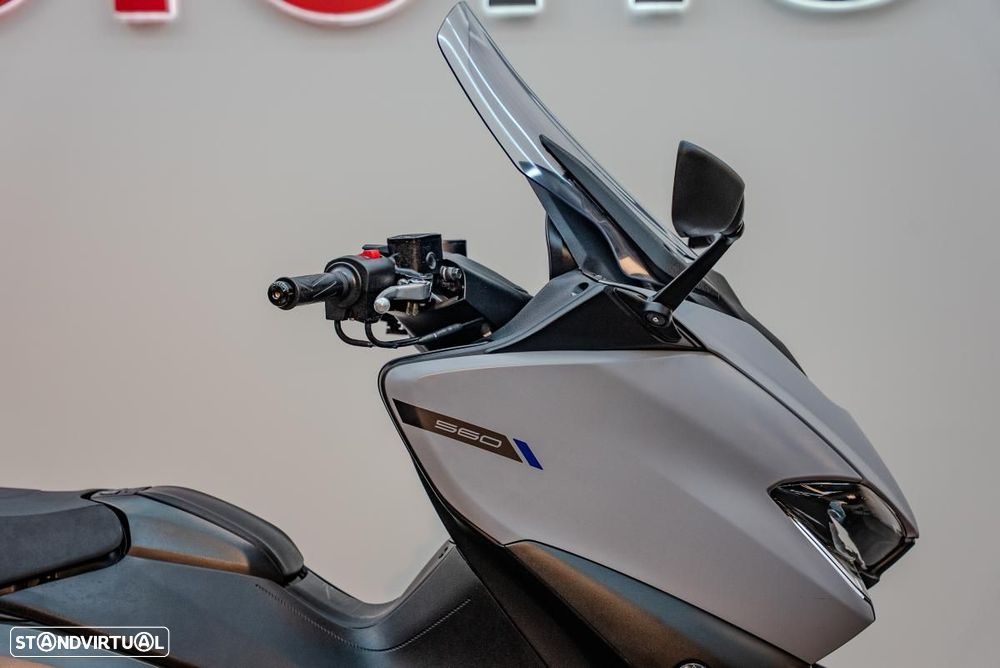 Yamaha TMAX 560 - 14