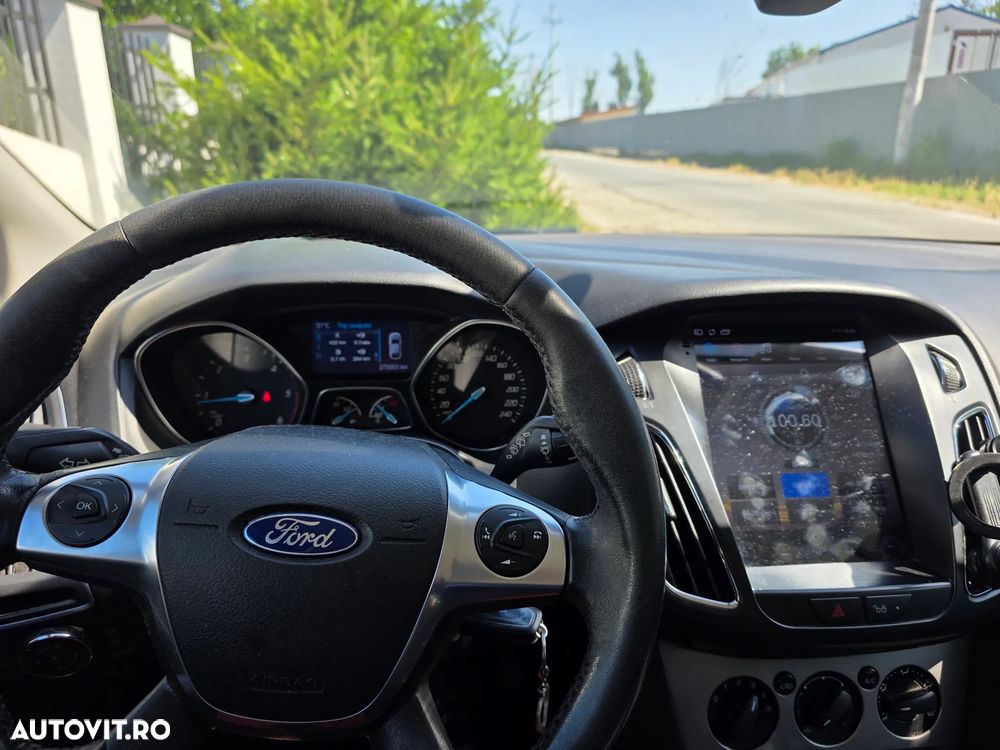 FORD Focus 2023 — imagine 4