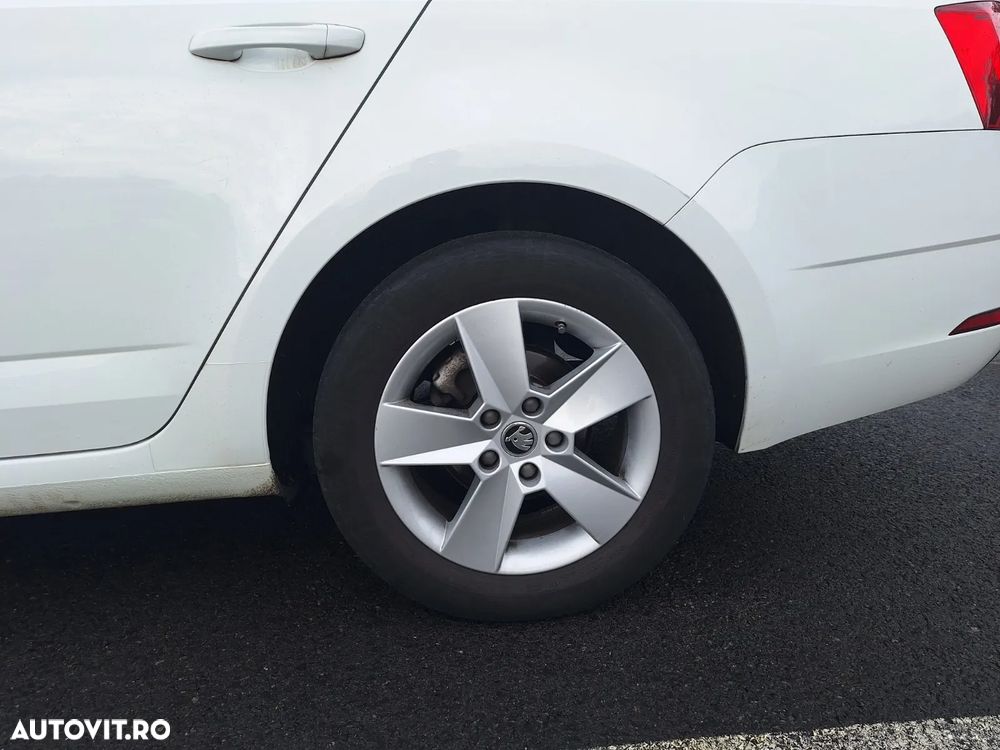 Skoda Octavia 1.0 TSI DSG Active - 24