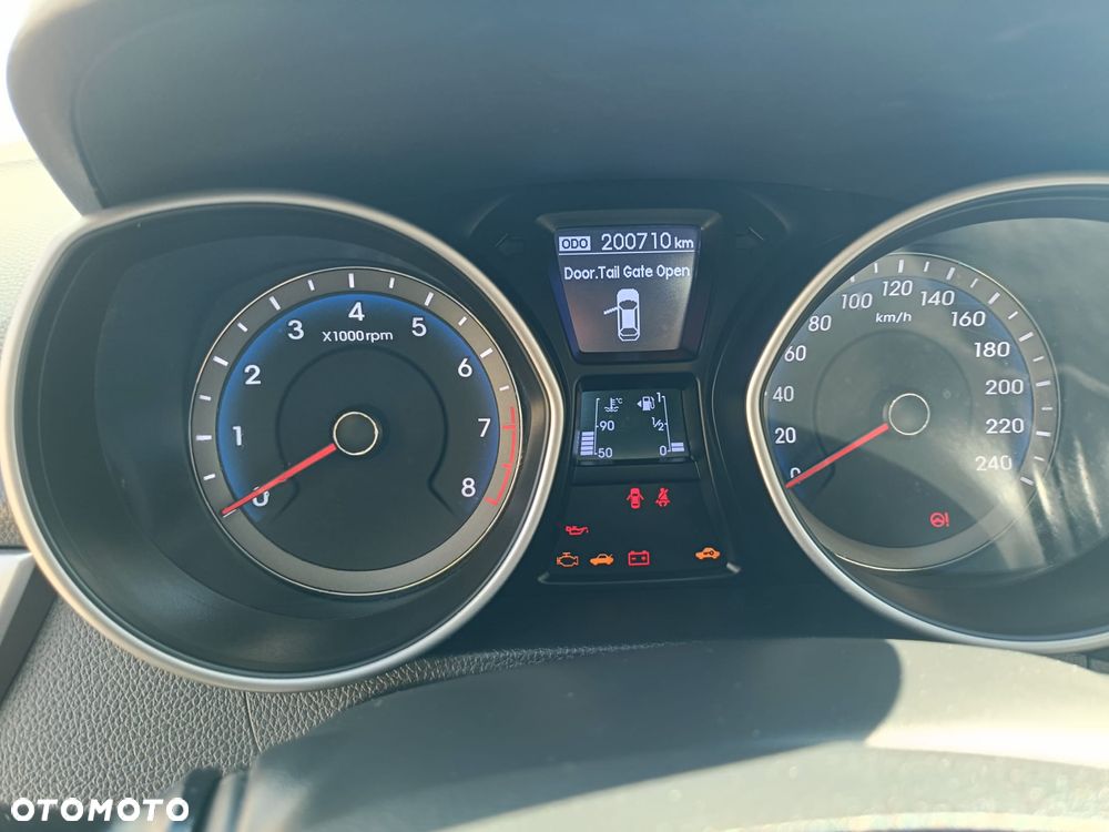 Hyundai i30 1.4 Trend - 8