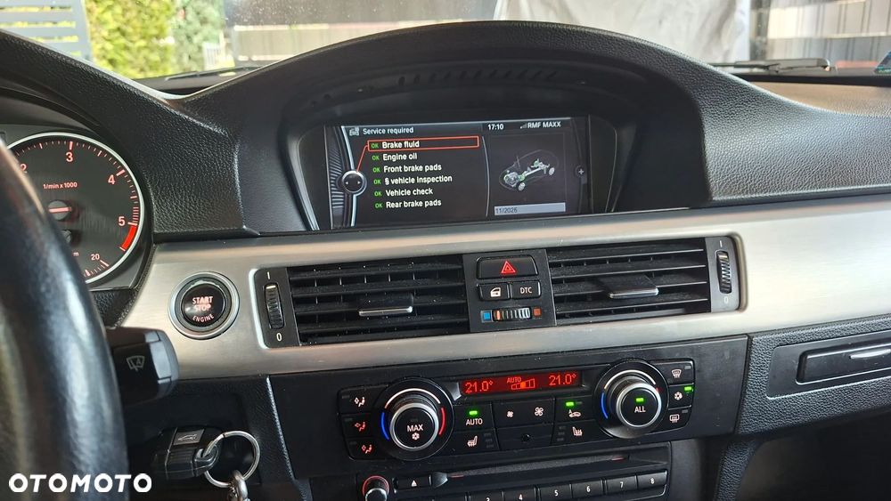 BMW Seria 3 320d xDrive DPF Edition Lifestyle - 27