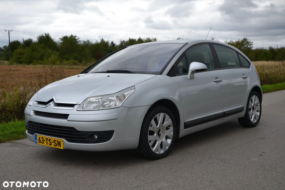 Citroën C4 1.6 16V Confort - 8
