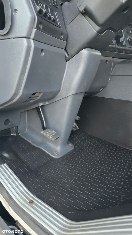 Scania P320 Euro 6 21 palet kontener super stan niski przebieg! kurierka rama do zabudowy laweta - 32