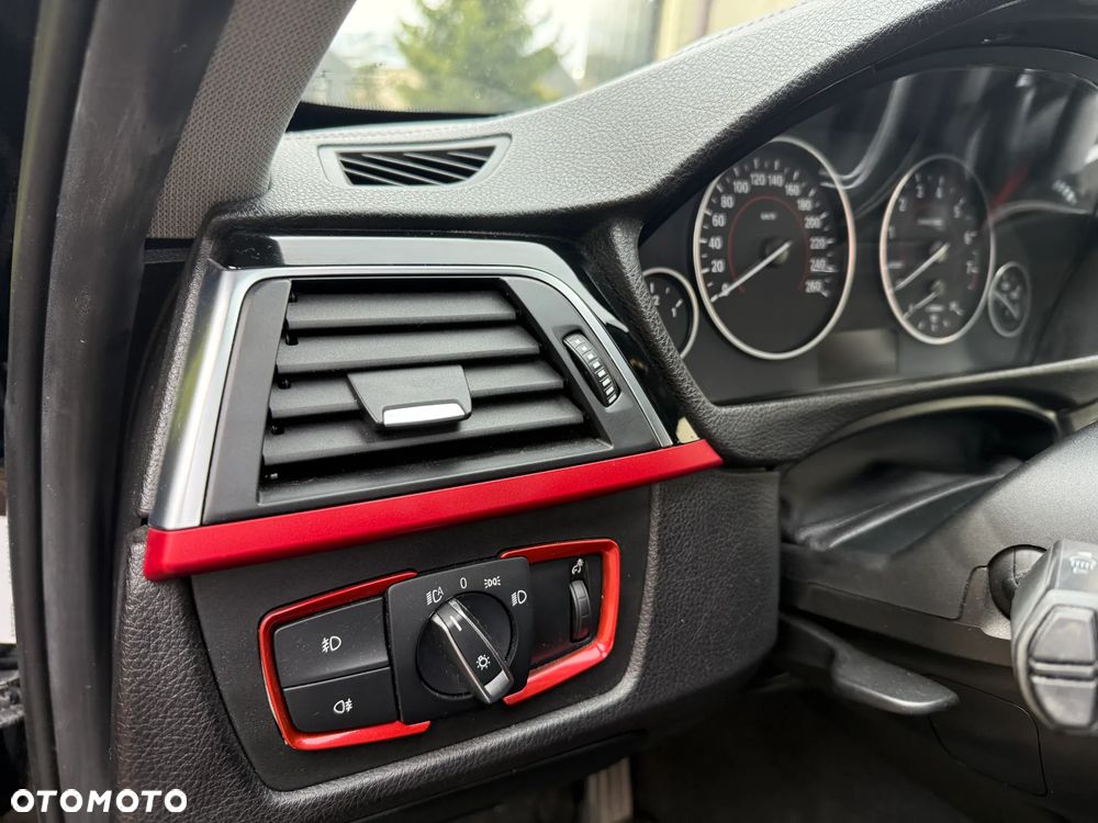 BMW Seria 3 318i Sport Line - 10