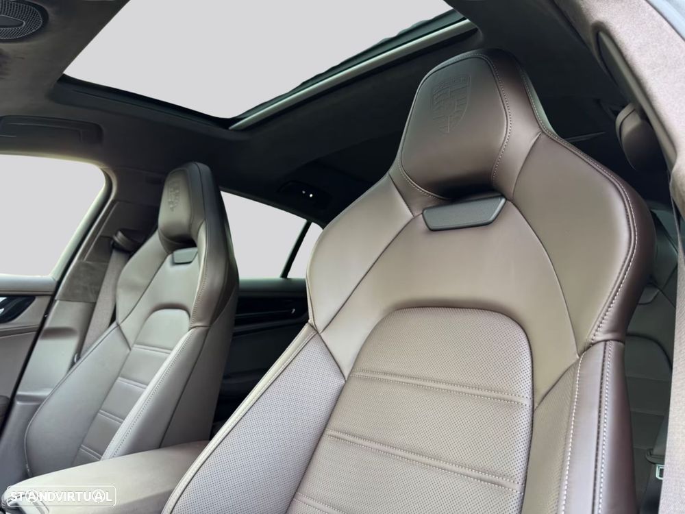 Porsche Panamera 4 E-Hybrid - 14