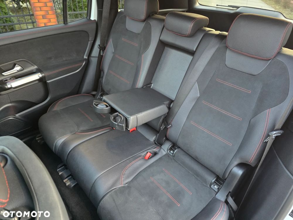 Mercedes-Benz GLB 200 d 4-Matic AMG Line 8G-DCT - 13