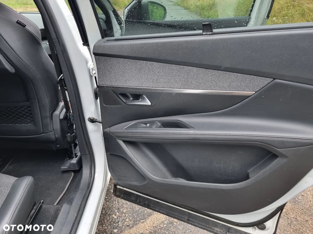 Peugeot 5008 - 15
