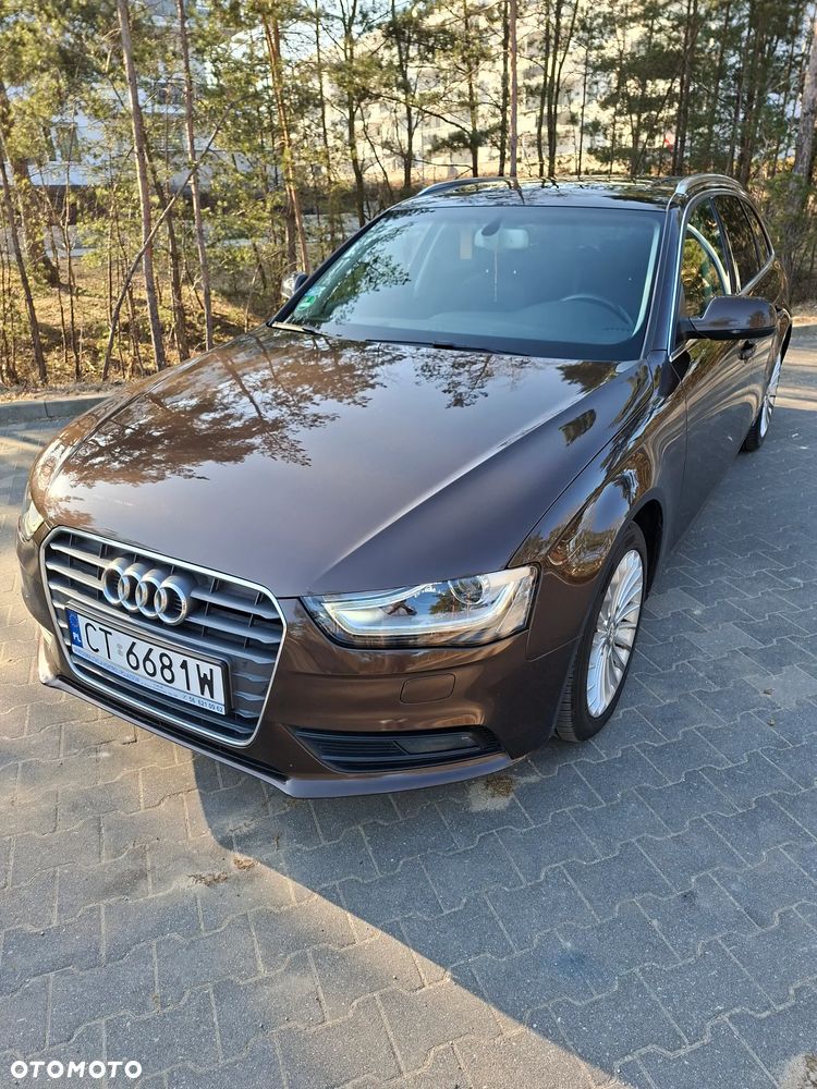 Audi A4 Avant 2012 photo 4