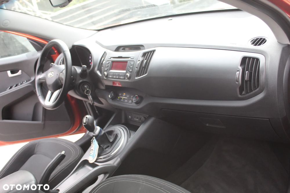 Kia Sportage 2.0 CRDI 4WD Attract - 11
