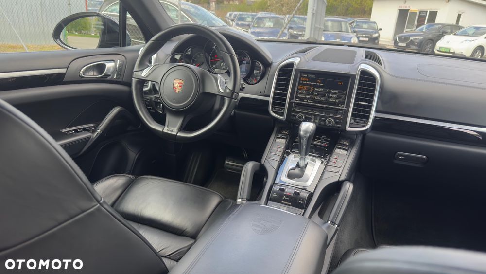Porsche Cayenne Diesel Platinum Edition - 32