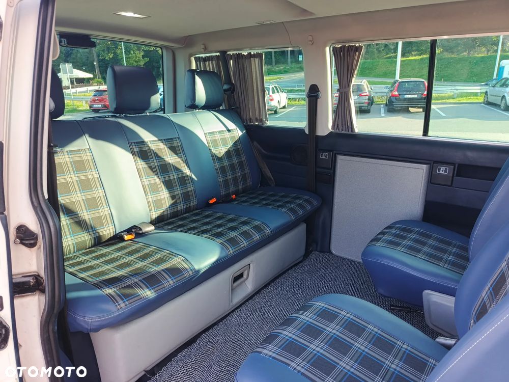 Volkswagen Multivan - 7