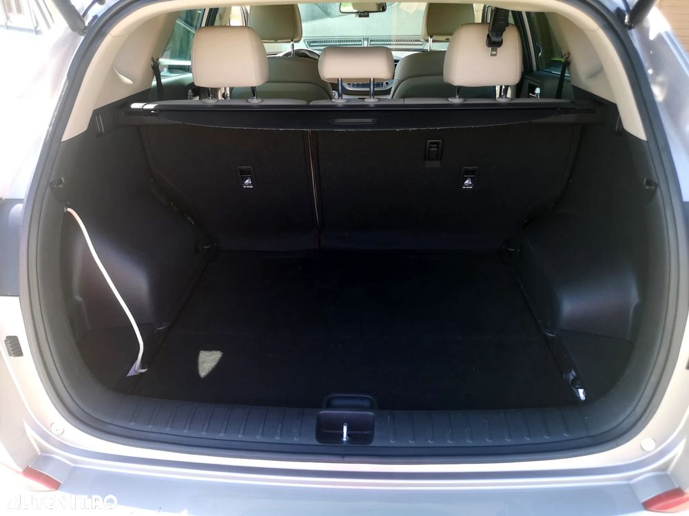 Hyundai Tucson 2.0 CRDI 4WD Automatik Premium - 22