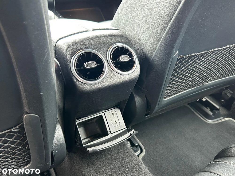 Mercedes-Benz Klasa A 200 AMG Line 7G-DCT - 34