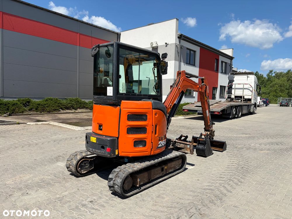 Hitachi ZX 26U-5A Minikoparka + trzy łyżki - 4