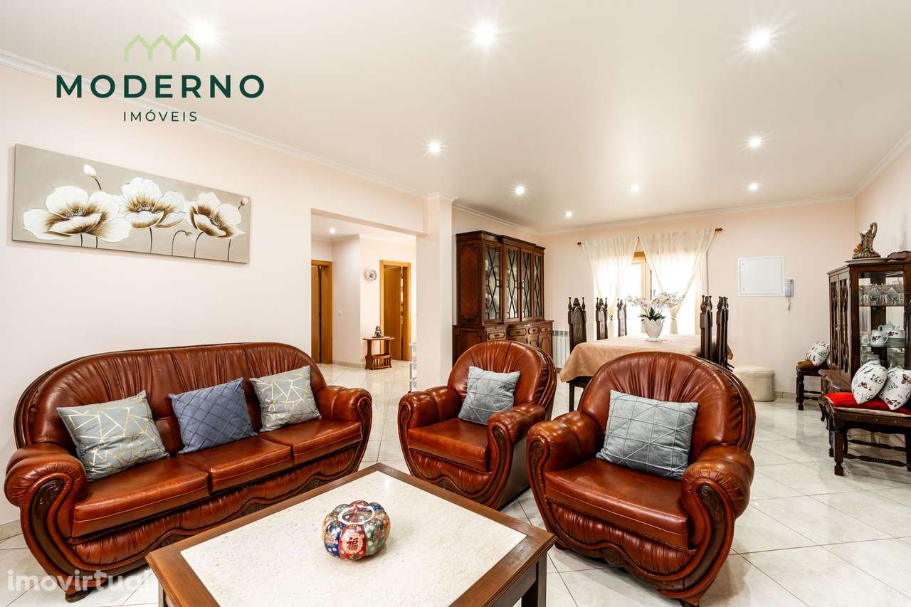 Moradia Térrea T4 com Armazém, Silveirinha Pequena, Carriço, Pombal - Grande imagem: 4/52