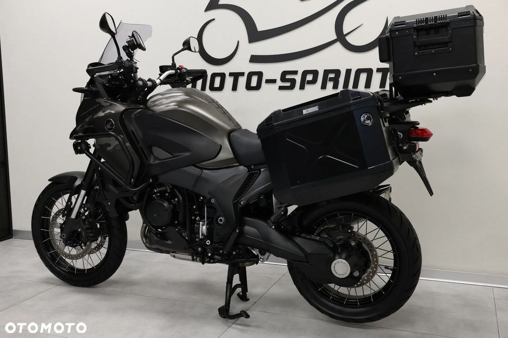 Honda VFR - 7