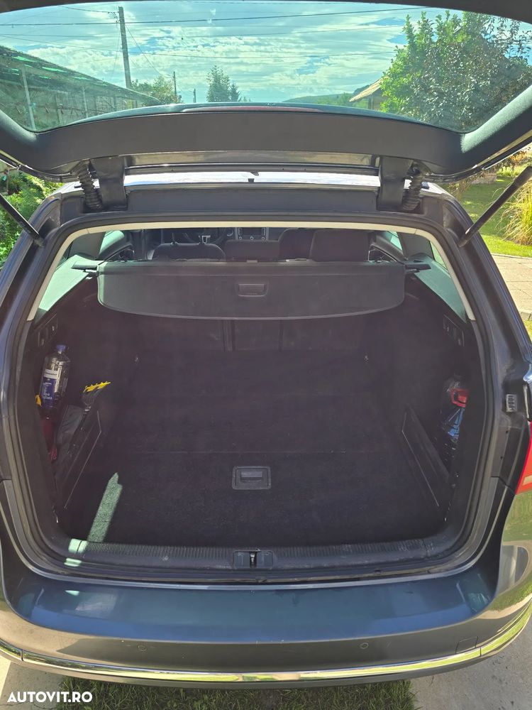 Volkswagen Passat 2.0 TDI BlueMotion Technology DSG Comfortline - 18