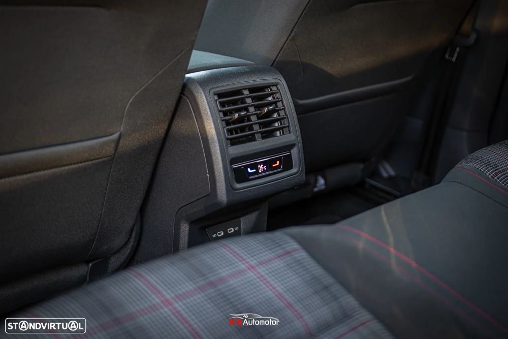 VW Golf 2.0 TSI GTI DSG Performance - 28