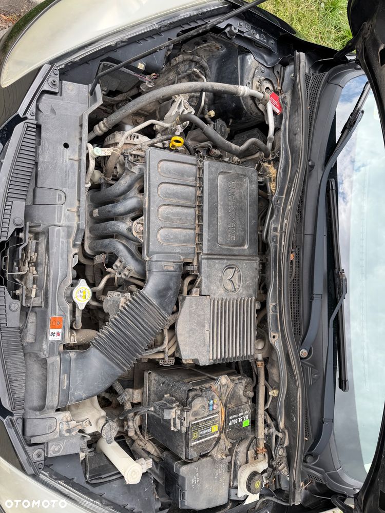Mazda 2 - 10