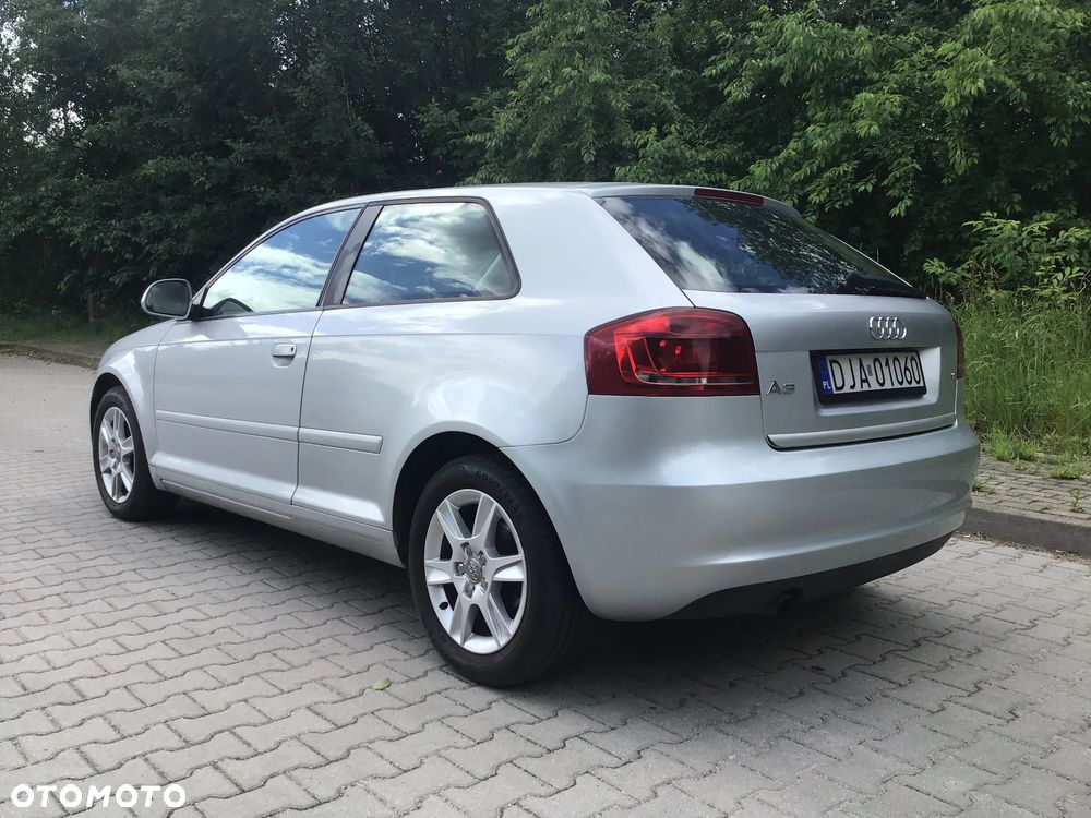 Audi A3 3-drzwiowe 1.6 S line Sportpaket (plus) - 4