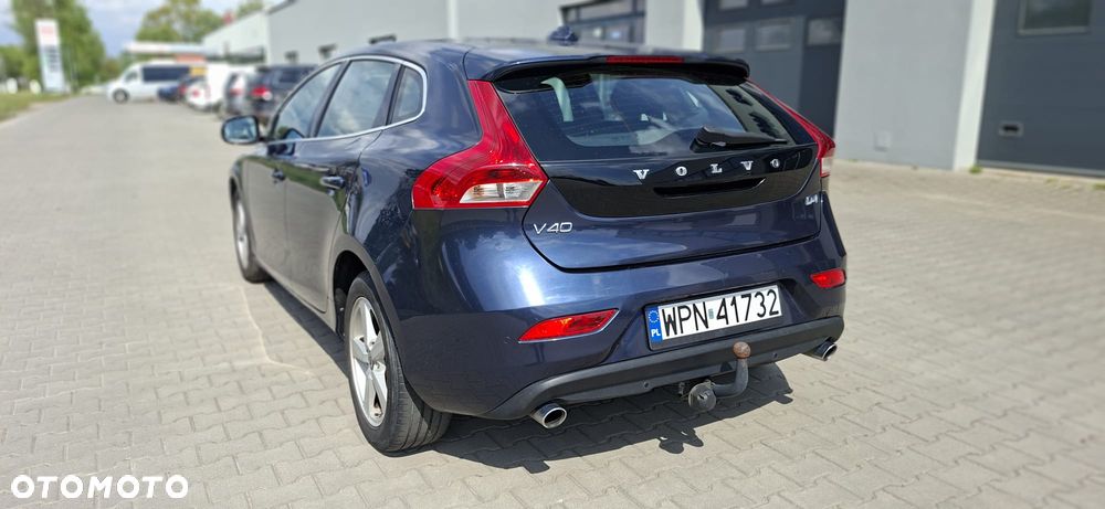 Volvo V40 D4 Momentum - 5
