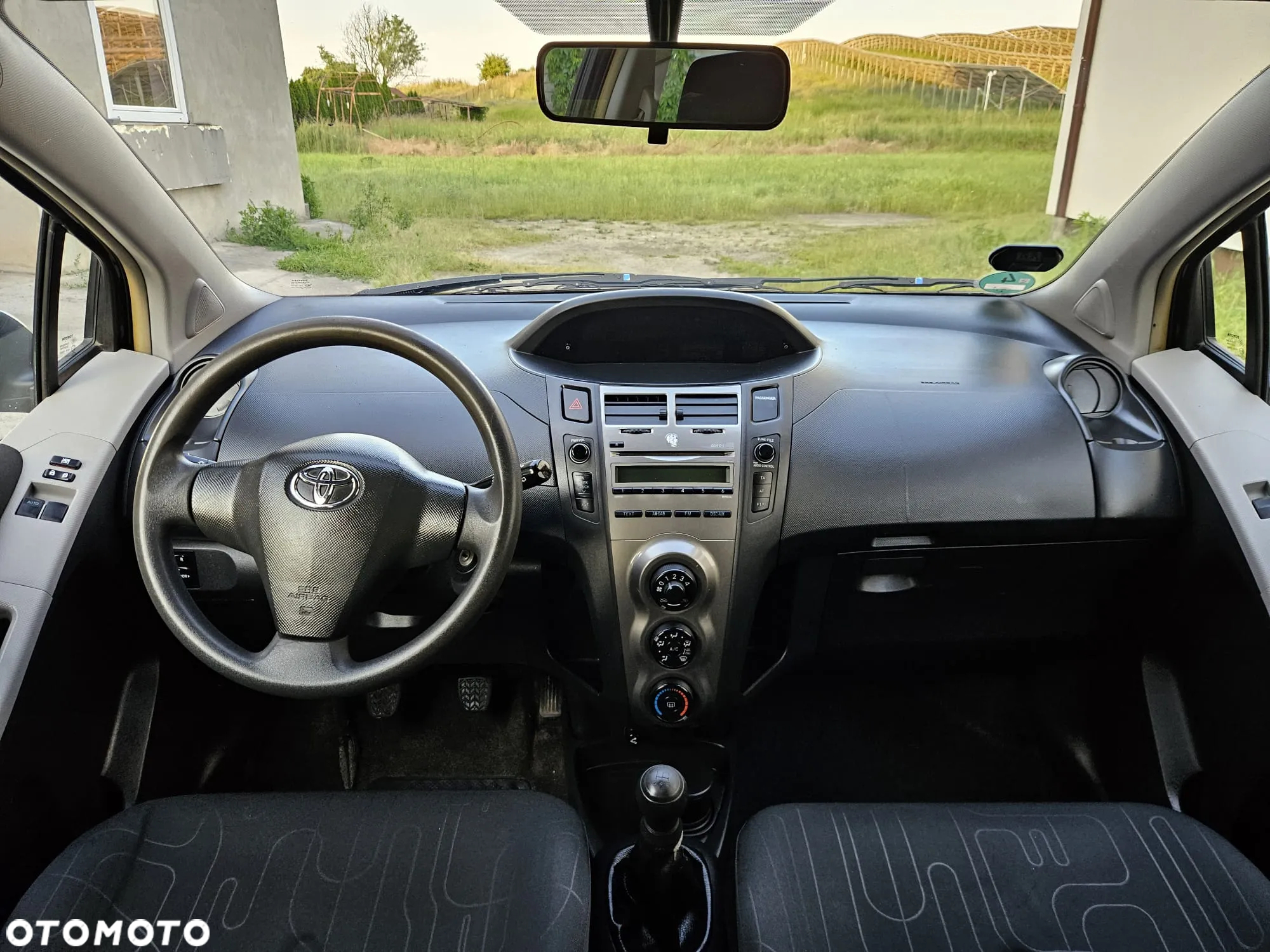 Toyota Yaris 1.0 Active - 6