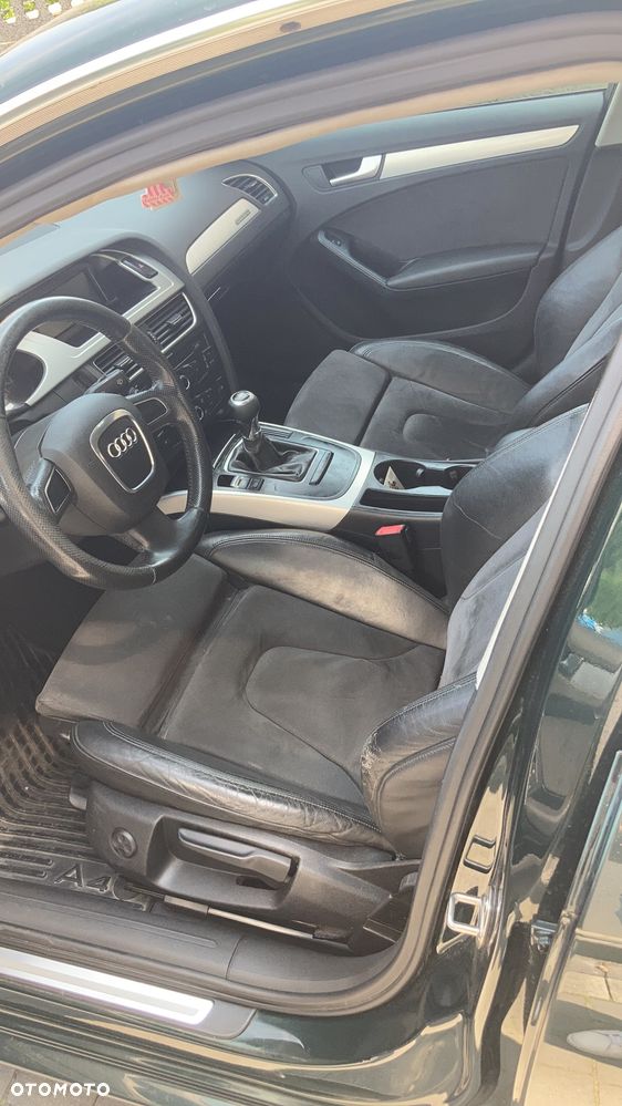 Audi A4 Limousine - 21