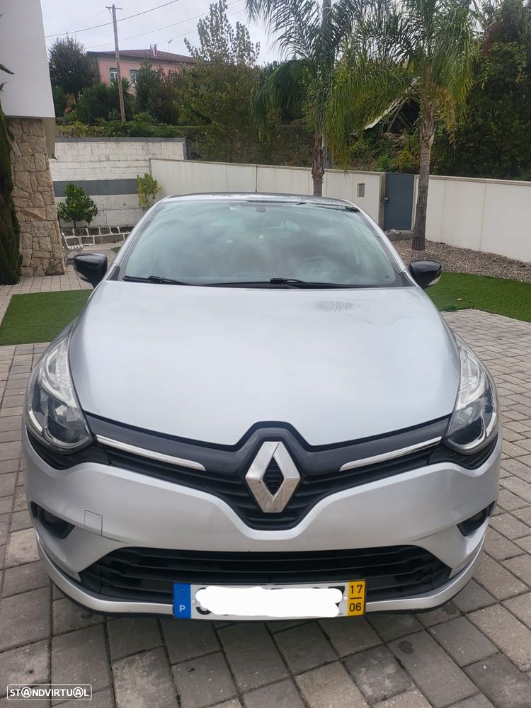 Renault Clio - 1
