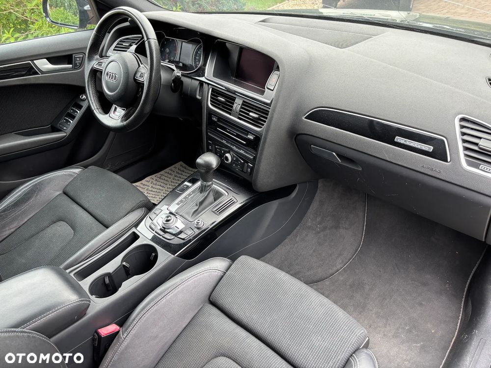 Audi A4 Avant 2.0 TDI DPF clean diesel quattro S tronic S line Sportpaket - 3
