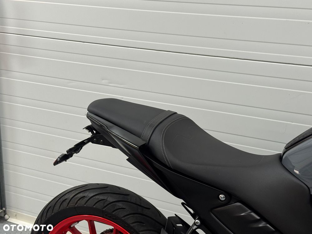 Yamaha MT - 7