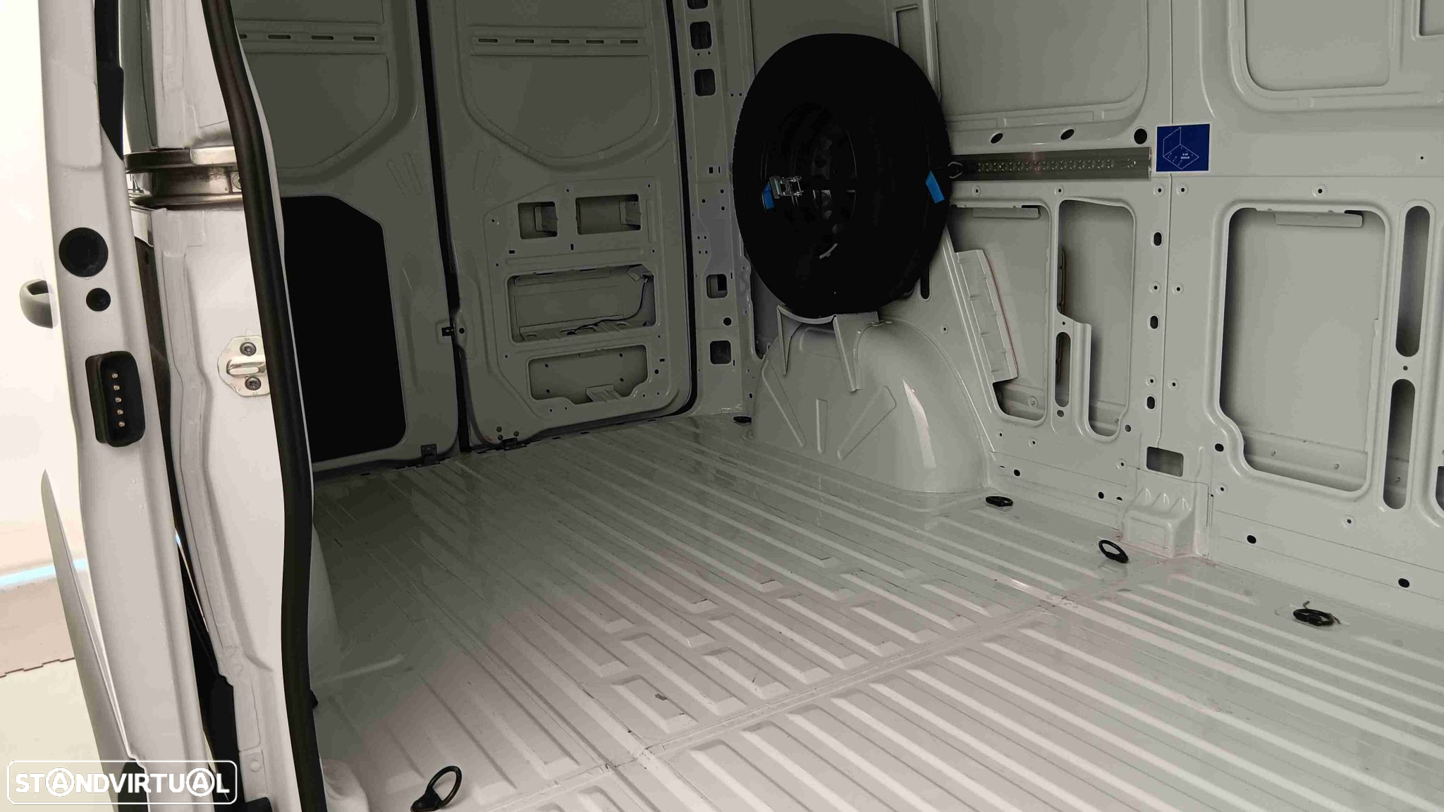 Mercedes-Benz eSprinter 312/39 - 21