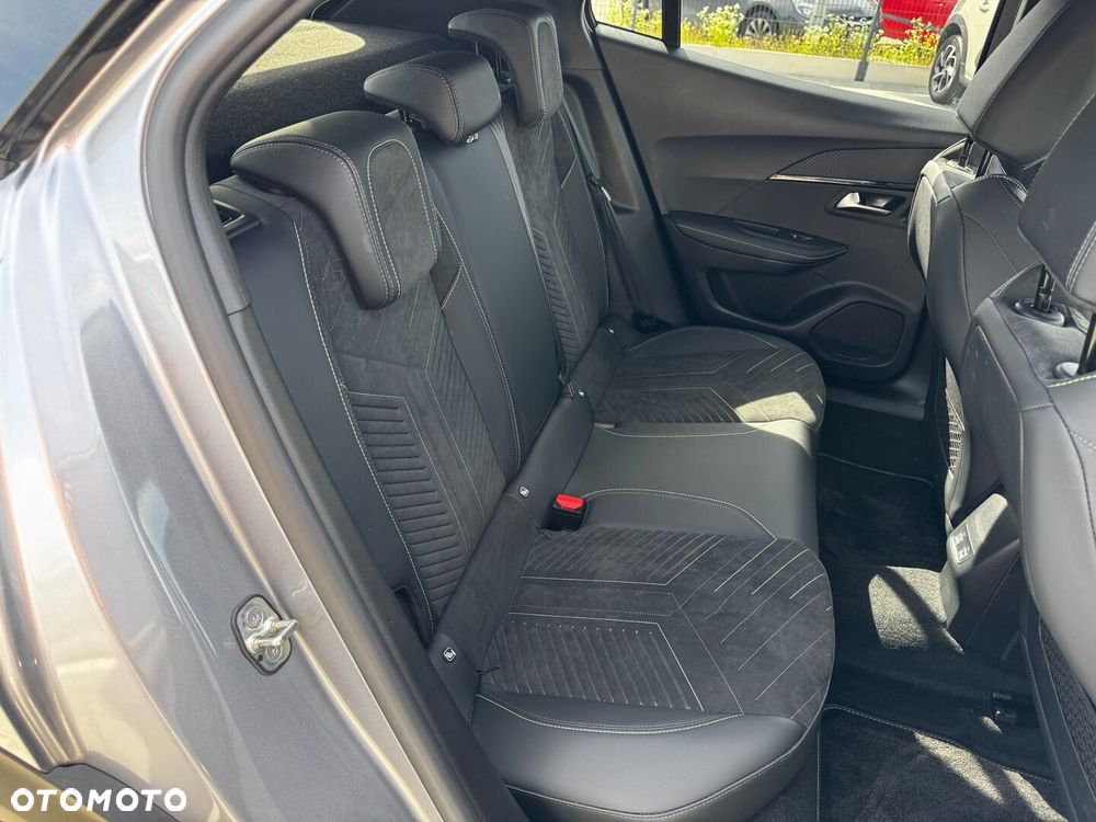 Peugeot 2008 - 21