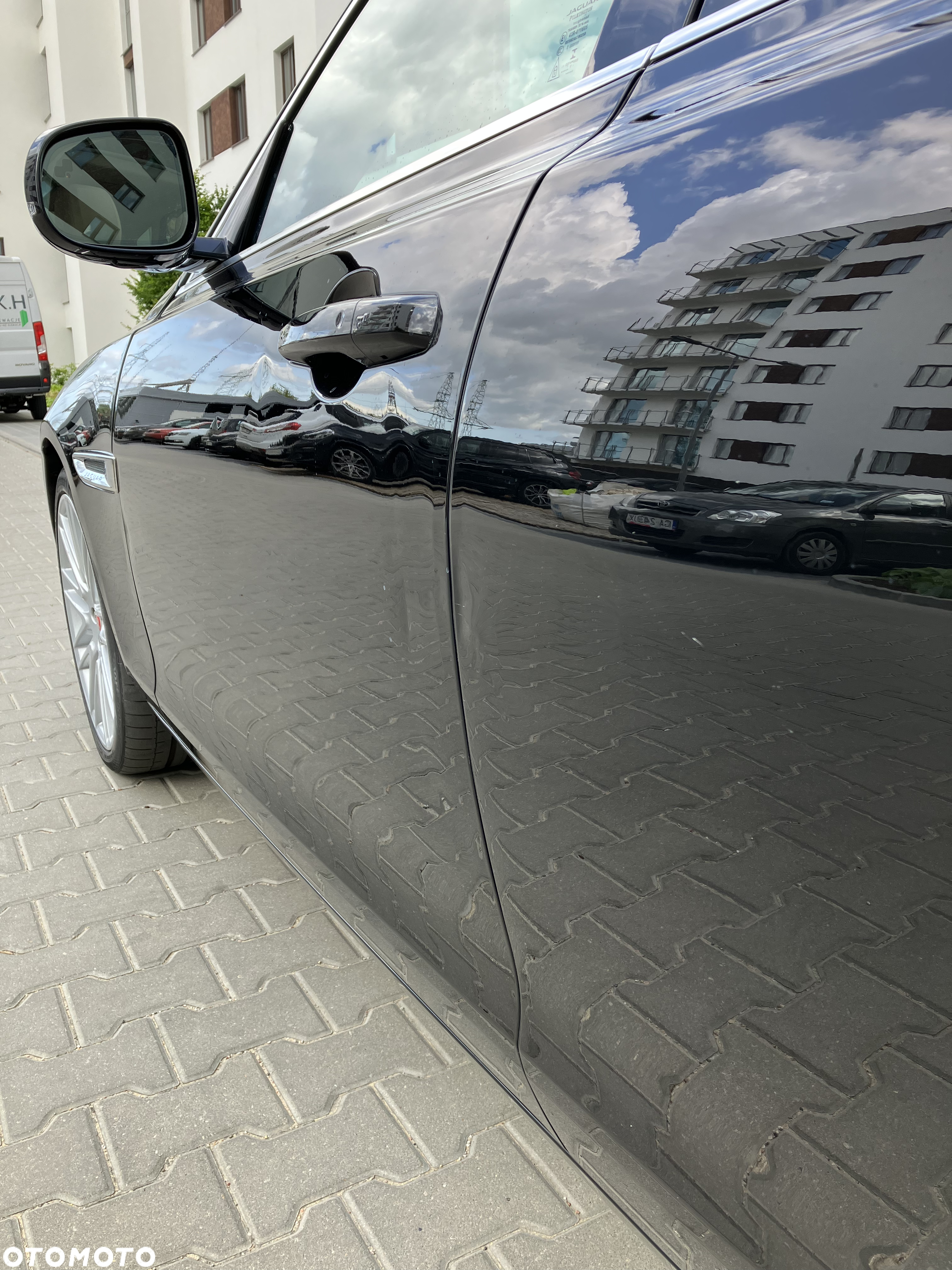 Jaguar XF 2.0 T AWD Portfolio - 10