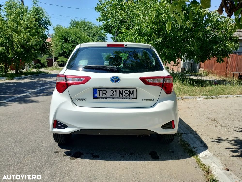 Toyota Yaris 1.5 VVT-i HSD Exclusive - 2