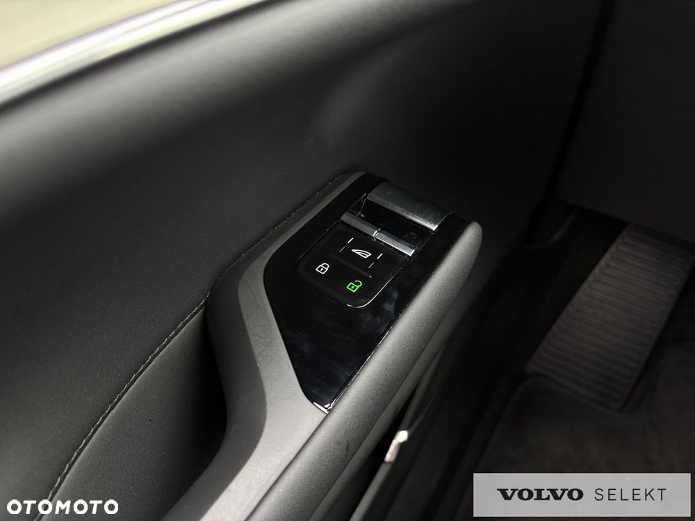 Volvo EX90 - 22