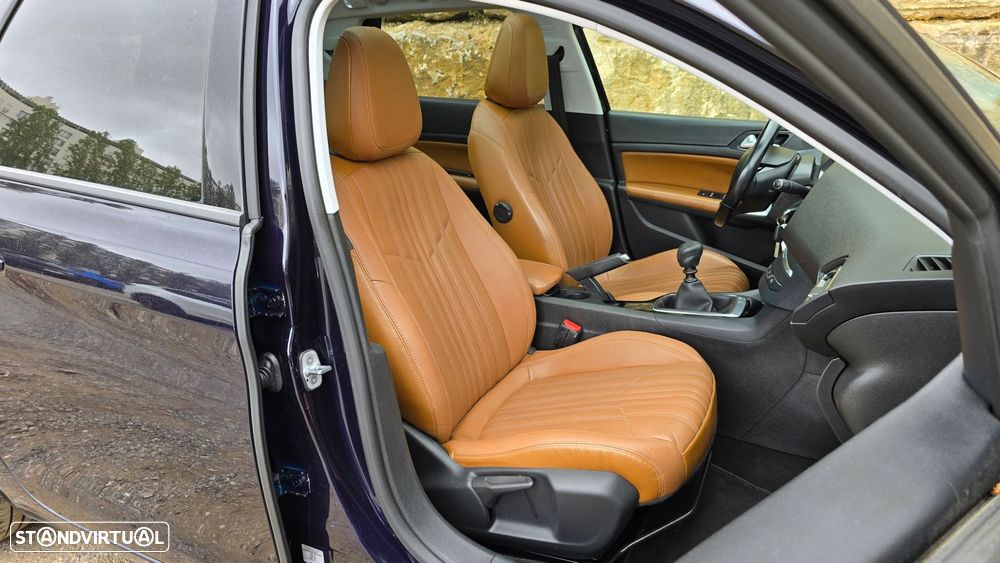 Peugeot 308 SW 1.5 BlueHDi Allure - 44