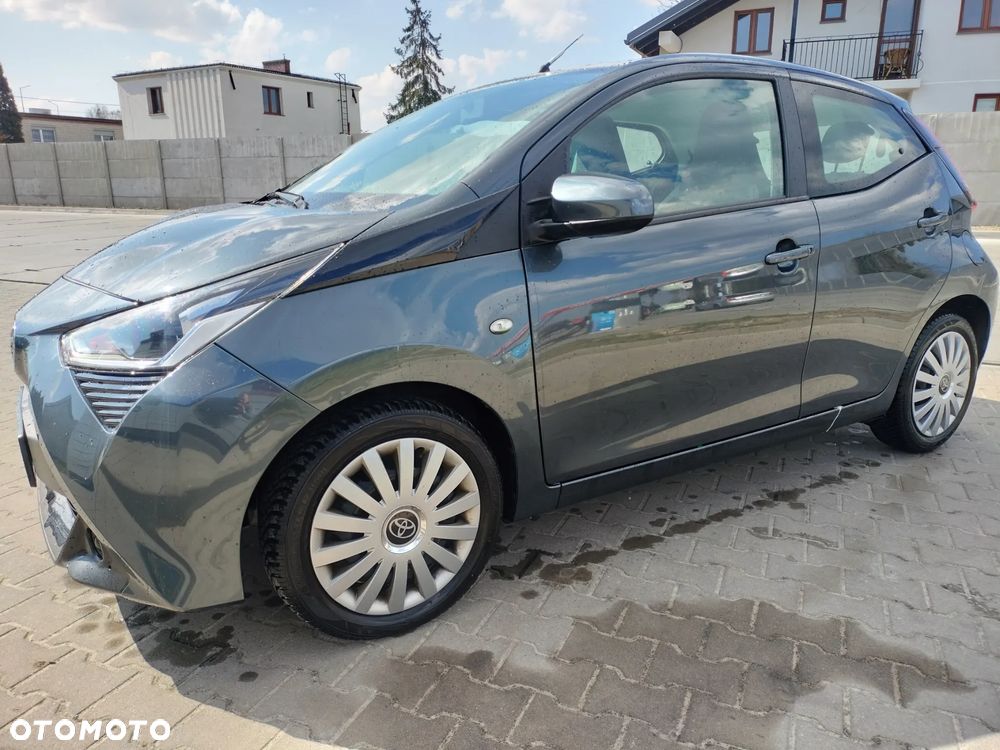 Toyota Aygo x - 14