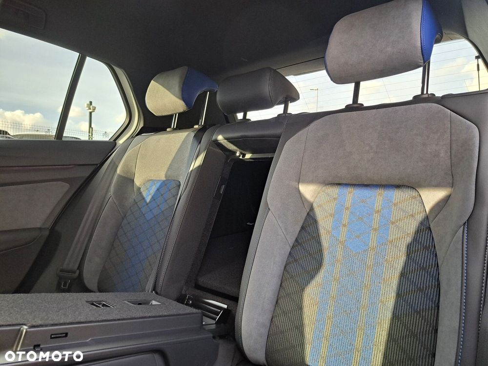 Volkswagen Golf 2.0 TSI 4Motion R DSG - 35