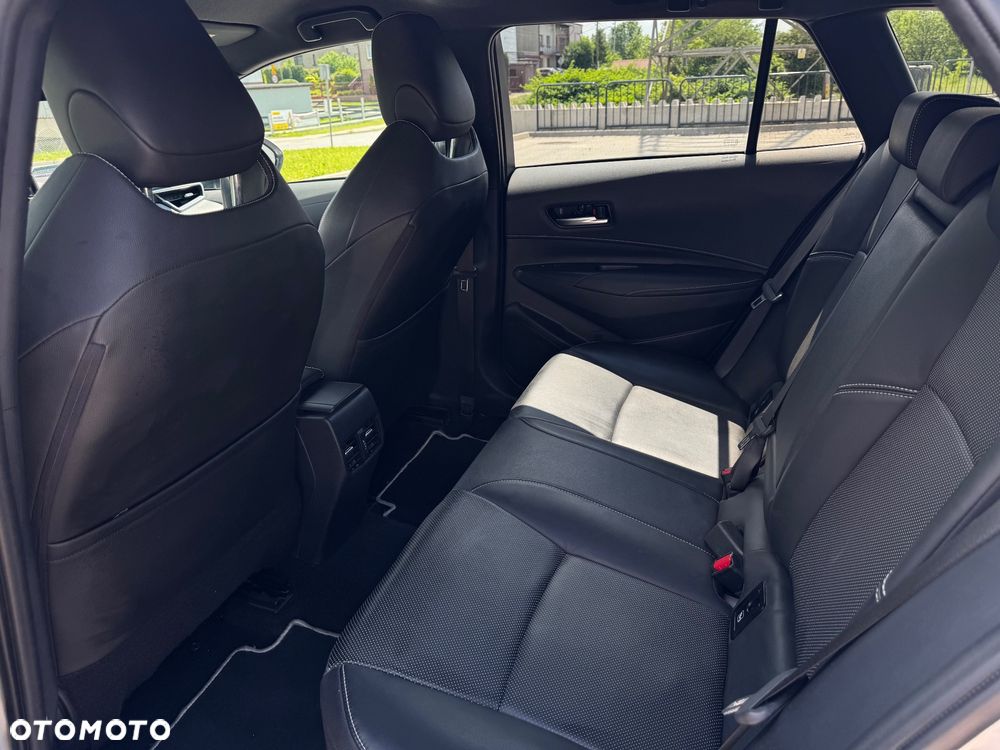 Toyota Corolla - 15
