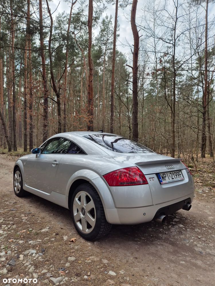Audi TT Coupé 1.8T Quattro - 7