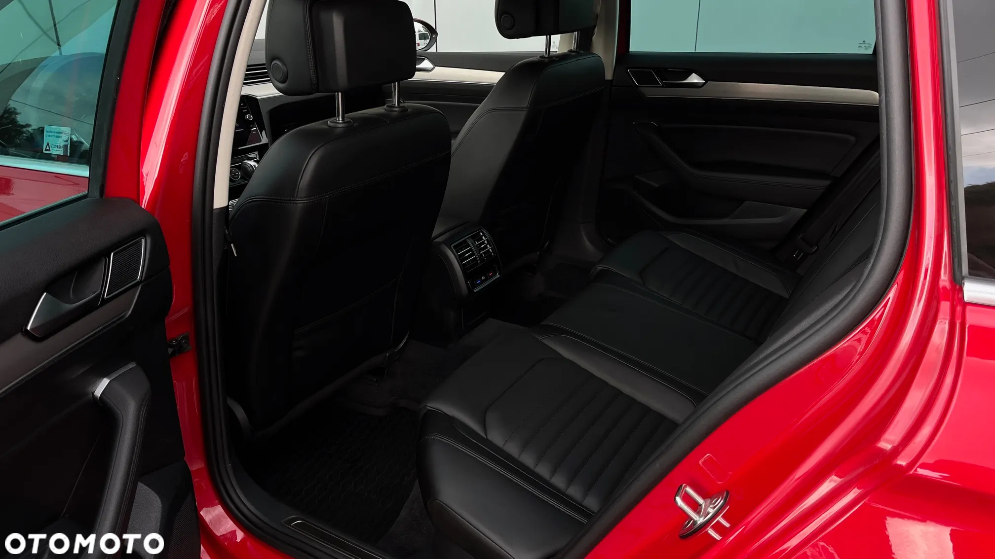 Volkswagen Passat 2.0 TDI BMT Highline DSG - 29
